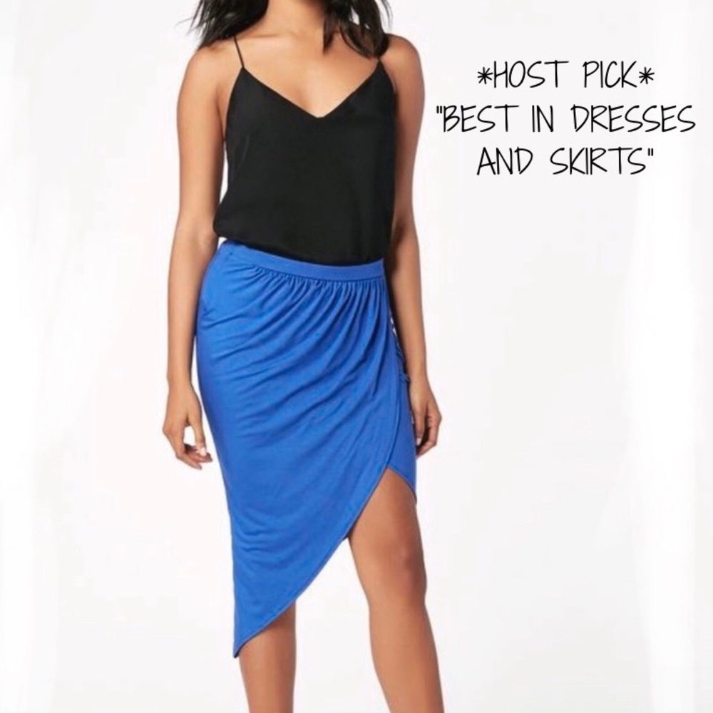 🎉HP!🎉Ultra Blue Side Ruched Knit Skirt